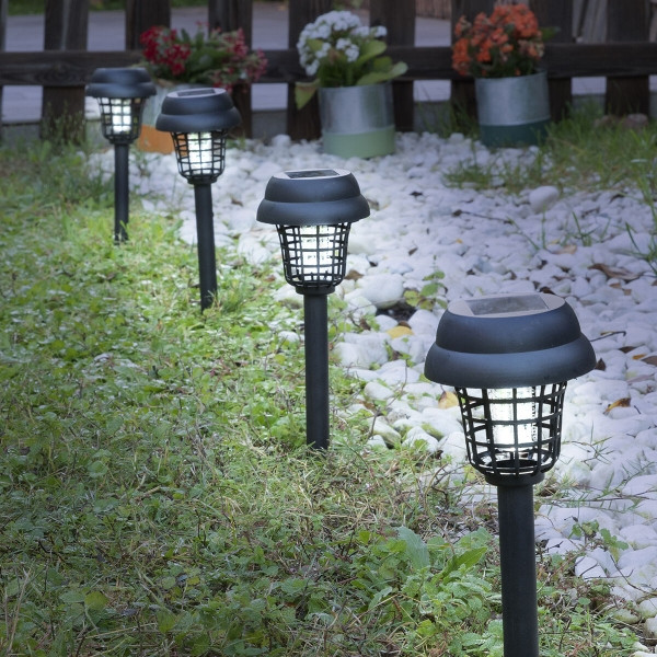 InnovaGoods - Napelemes kerti szúnyogírtó lámpa