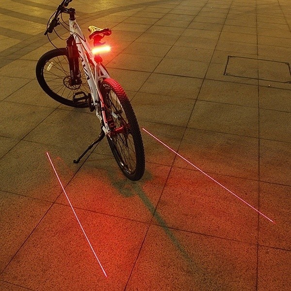 Kerékpár lámpa, bicikli lámpa, lézeres hátsó lámpa