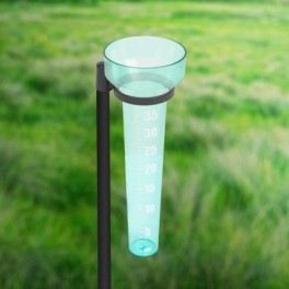 Műanyag esőmérő, csapadékszint mérő