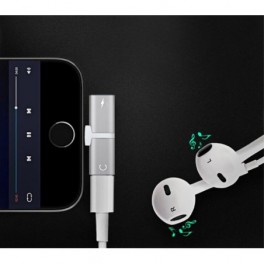 8pin-es mini adapter fülhallgató és töltő bemenettel iPhone-hoz