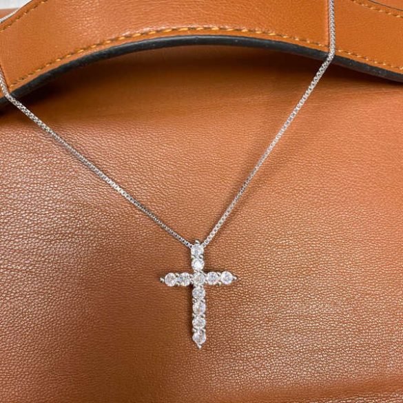 Cross	-	Spirituális nyaklánc