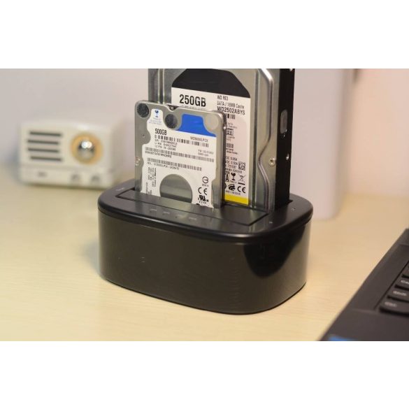 USB 3.0 nagysebességű HDD SSD merevlemez meghajtó dokkoló állomás