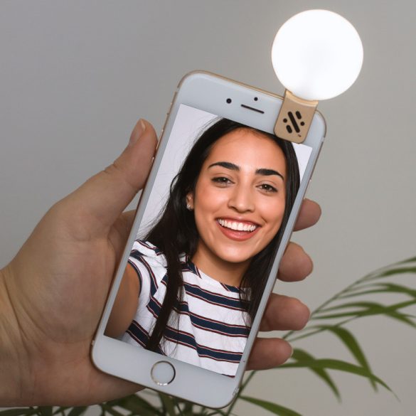 Telefonra csíptethető LED mini szelfi lámpa, gold szín