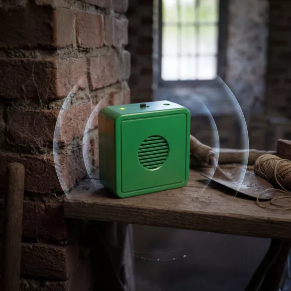 Garden of Eden elemes kártevőriasztó 2 x AA zöld 7,4 x 3,5 x 7,4 cm