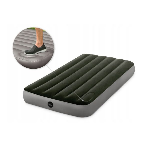 Nagy felfújható matrac beépített pumpával INTEX 64761