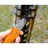 NEO TOOLS Trapézpengés kés, 90 fokban elfordítható fejjel, vágó és kaparó funkció, összecsukható, aluházas, 2db tartalék pengével 63-708