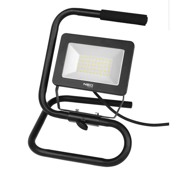 NEO TOOLS Reflektor, talpas 230V/50W, 4500lum, SMD led 2 év garanciával 99-063