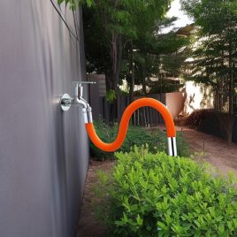 Univerzális habzó hosszabbító cső csatlakozóva