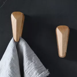 Falra Szerelhető Fából Készült Akasztó