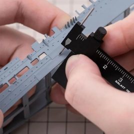   Egyenlő távolságú párhuzamos vonalzó katonai miniatűr méretarányú modellkészlethez