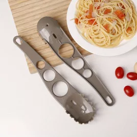   3 lyukú műanyag tésztaadagoló otthoni konyhai használatra - Mérete 27,8 cm/10,94 hüvelyk