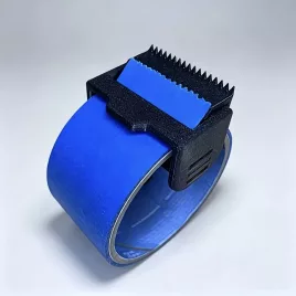   Hordozható, 3D nyomtatott kézi csomagolószalag-adagoló és -tartó csomagküldéshez - A1